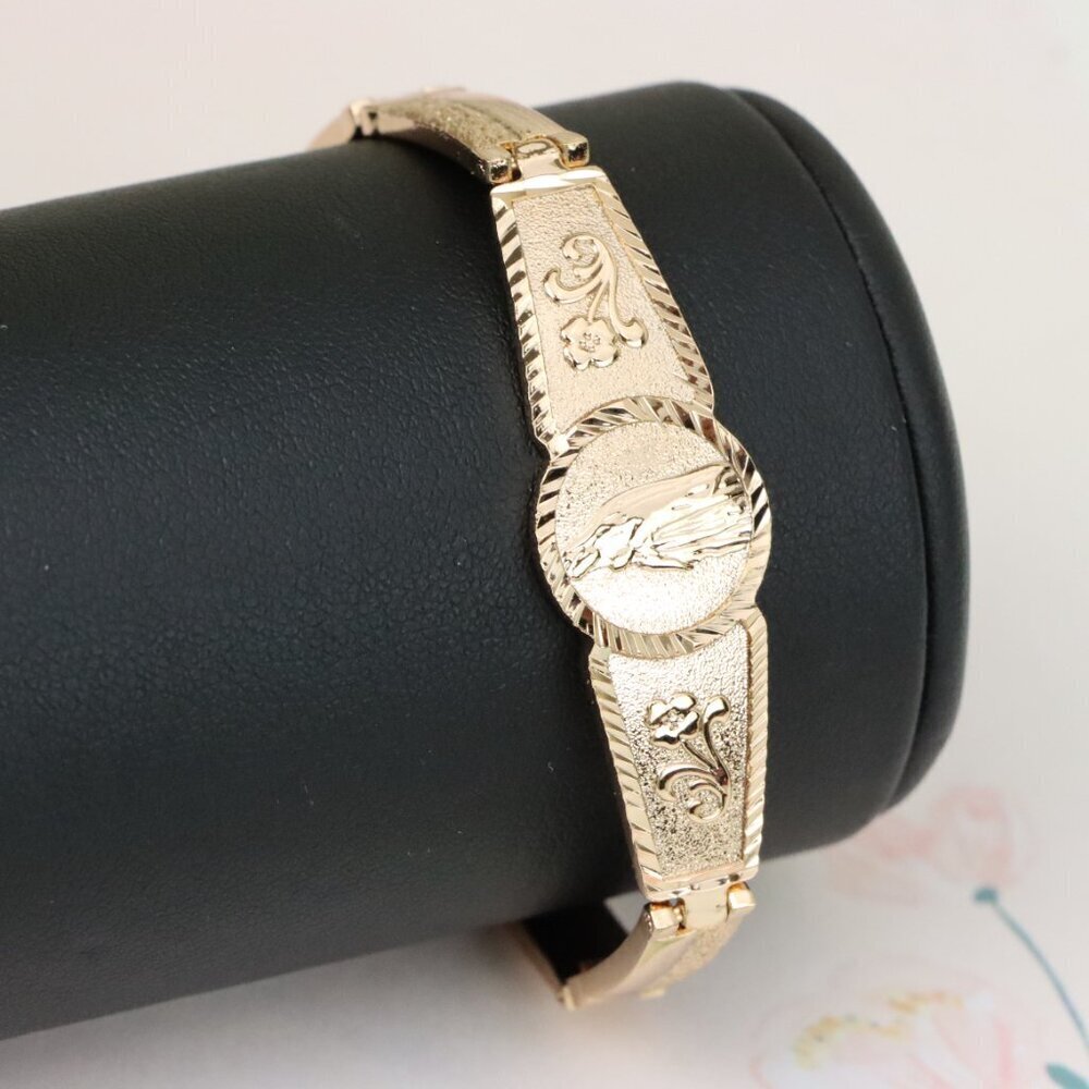 "Engraved Rose Gold Bracelet with Floral and Oval Medallion Design, XPBL1114